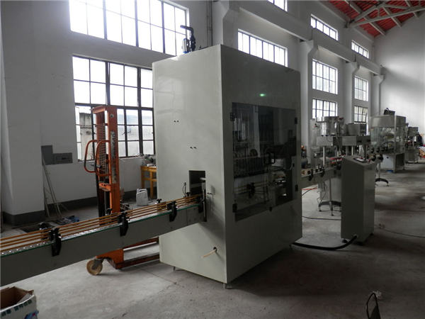 په چین کې د اتوماتیک بلیچ ډکونکی