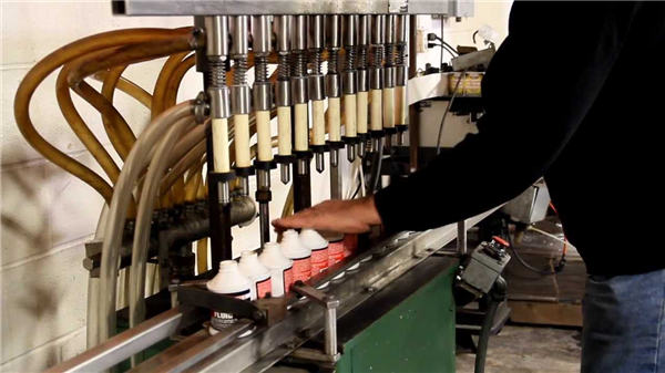 د لوړ کیفیت اتومات تشناب بلیچ ډکولو ماشین