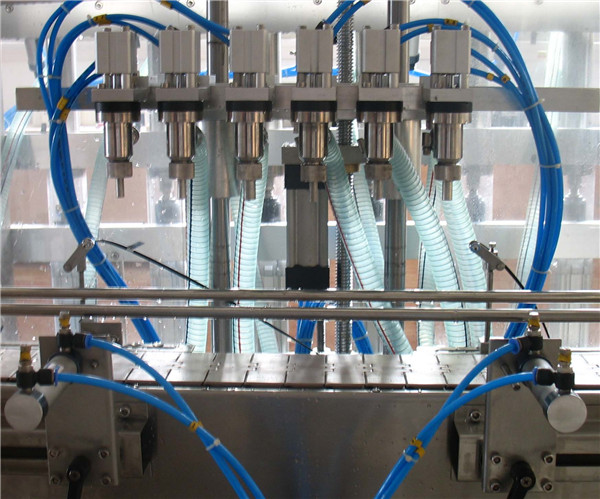 د شپږ سر اتومات مایع ډکولو ماشین